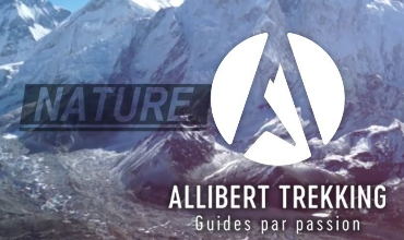 logo Allibert Trekking sur paysage de montagne